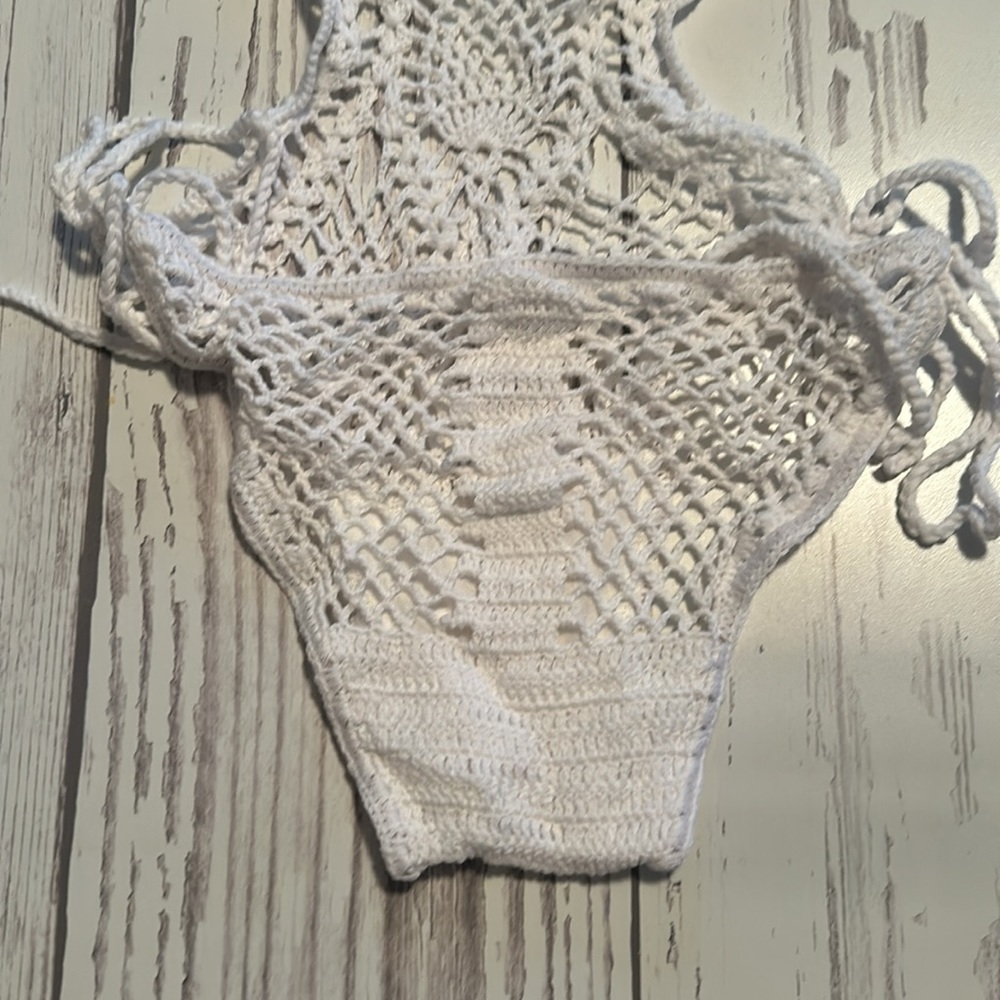 White crochet bodysuit - Picture 4 of 5